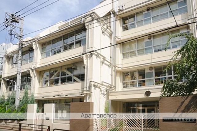 小学校　私立奈良育英グローバル小学校（小学校）まで416m