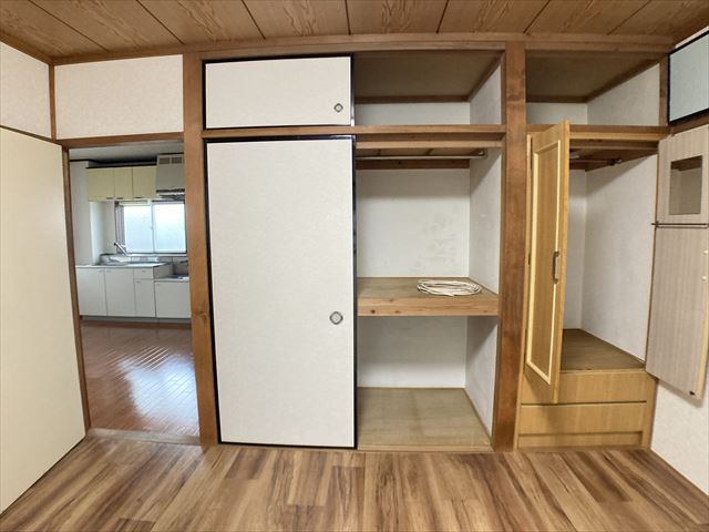 収納