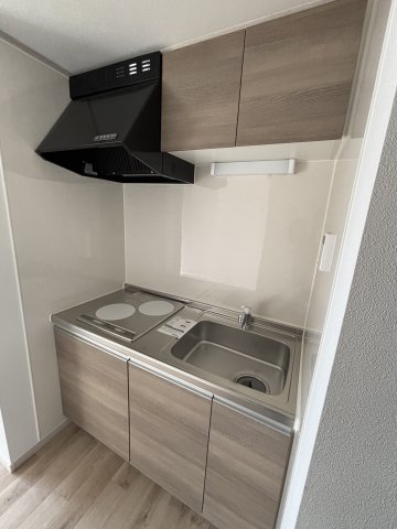 キッチン　※建具カラーはことなります