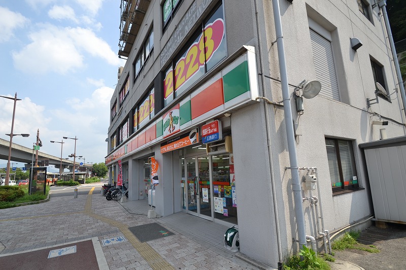 コンビニ　サンクス広島牛田新町店（コンビニ）まで388m