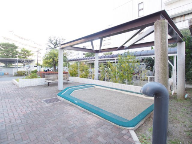 その他　マンションの敷地内