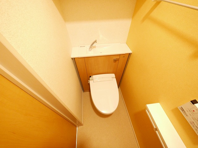 トイレ　ゆったりとした空間のトイレです