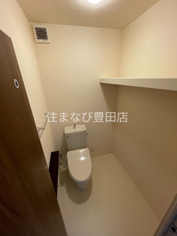 トイレ　同型タイプ