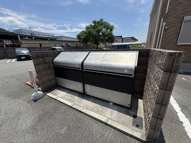 その他　ゴミ捨て場（その他）まで15m