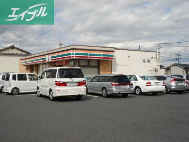 コンビニ　セブンイレブン倉敷連島町店（コンビニ）まで695m