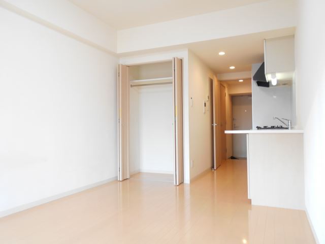 居室・リビング　南東向きのお部屋です