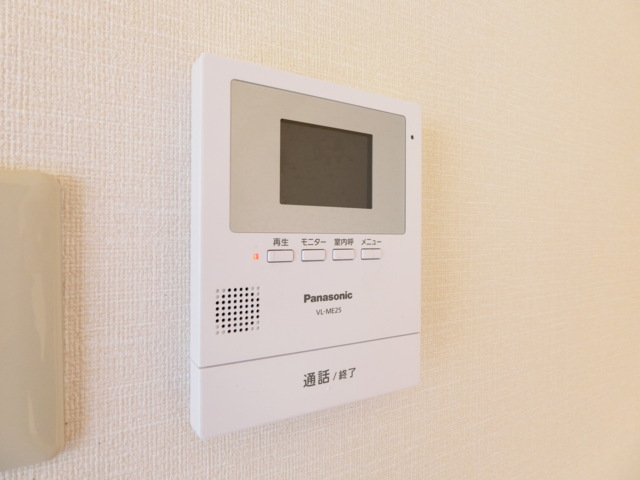 セキュリティ　TVモニター付きインターホンで安心
