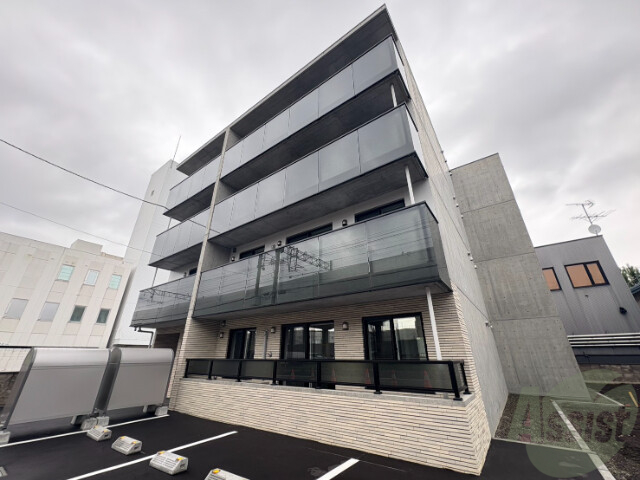 建物外観　中央区北１４条西「Ｆｌａｎｄｒｅ桑園（フランドール桑園）」