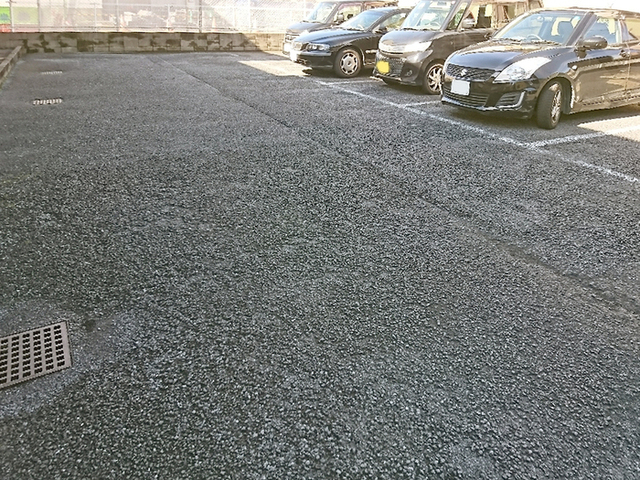駐車場　駐車場