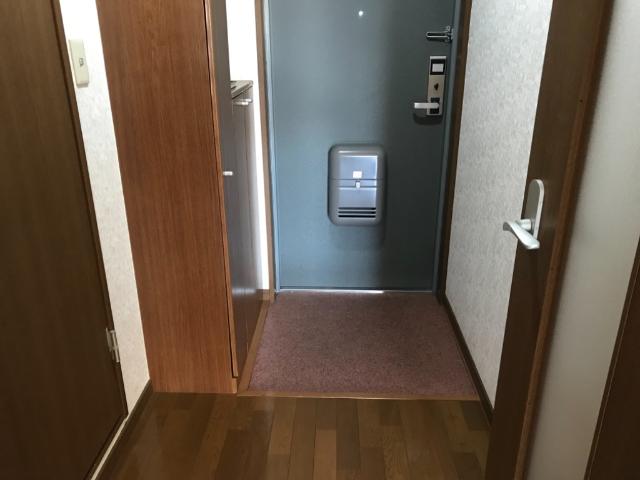 玄関　シンプルで使いやすい玄関です