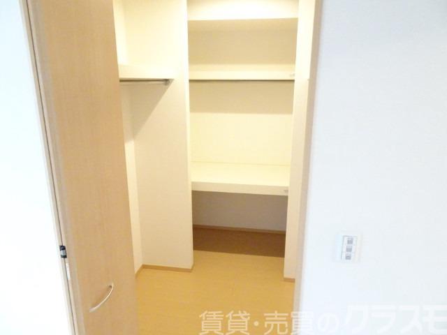 収納　ウォークインクローゼット
