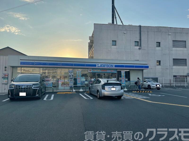 コンビニ　ローソン堺日置荘店（コンビニ）まで225m