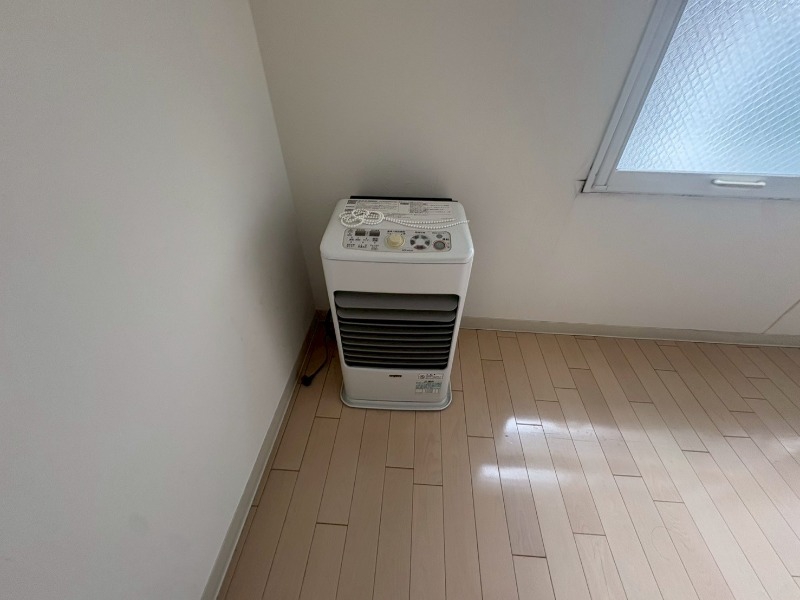 その他設備　灯油暖房です。札幌の寒い冬もこれで大丈夫！