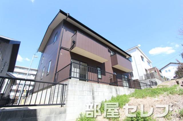 建物外観　キレイなテラスハウス。
