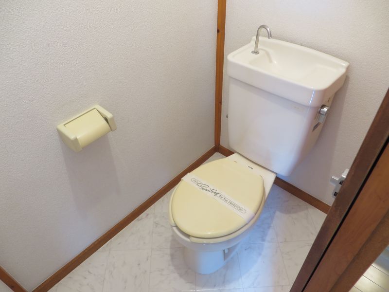トイレ　バストイレ独立タイプ