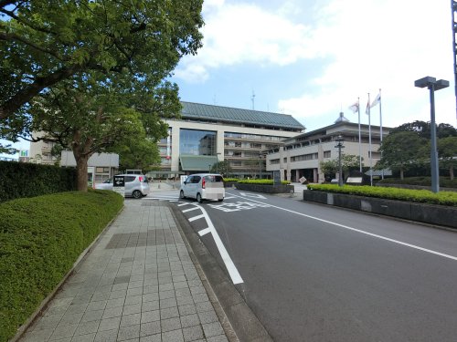 役所　成田市役所（役所）まで1330m