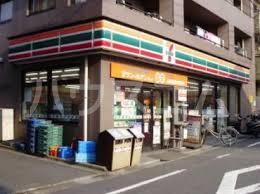 コンビニ　セブン‐イレブン 池袋本町店（コンビニ）まで714m
