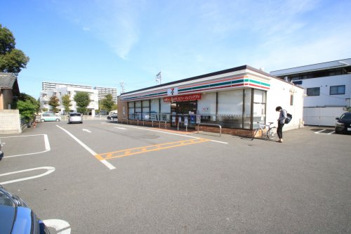 コンビニ　セブンイレブン つくば竹園店（コンビニ）まで114m