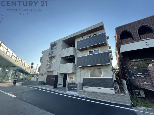 建物外観　オートロック付きで安心です♪