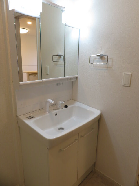 セキュリティ　モニター付きインターホン