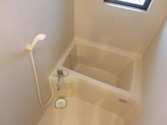 バス・シャワールーム　換気窓付き