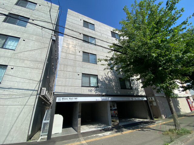 建物外観　札幌市中央区北９条西「Ｂｌａｎｃ　Ｎｏｉｒ　Ｎ９」