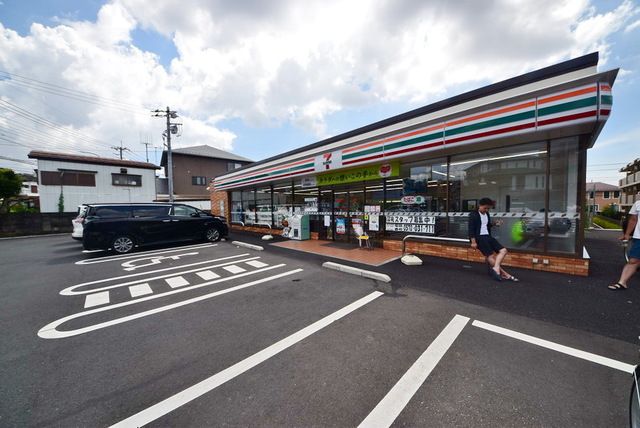 コンビニ　セブンイレブン志木柏町4丁目店（コンビニ）まで350m