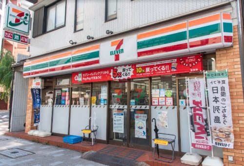 コンビニ　セブンイレブン 東日本橋駅前店（コンビニ）まで146m