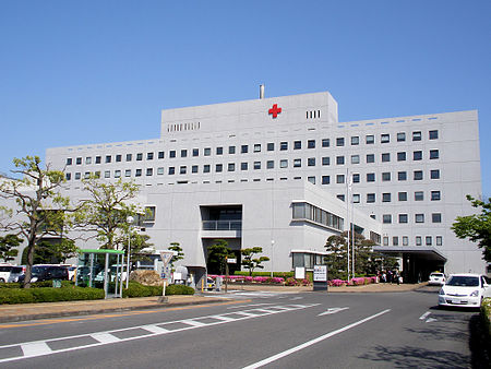 病院　岡山赤十字病院（病院）まで981m