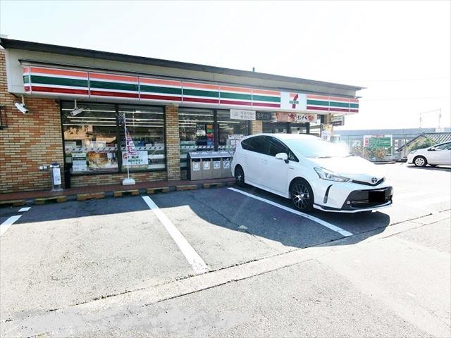 コンビニ　セブン－イレブン三島加茂店（コンビニ）まで359m