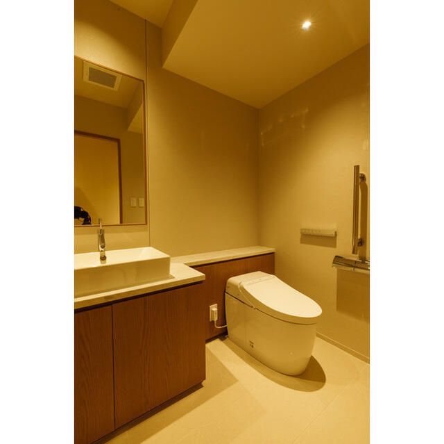 トイレ　ゆったりとした空間のトイレです
