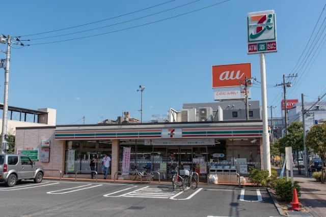 コンビニ　セブンイレブン福生駅前東口店（コンビニ）まで279m