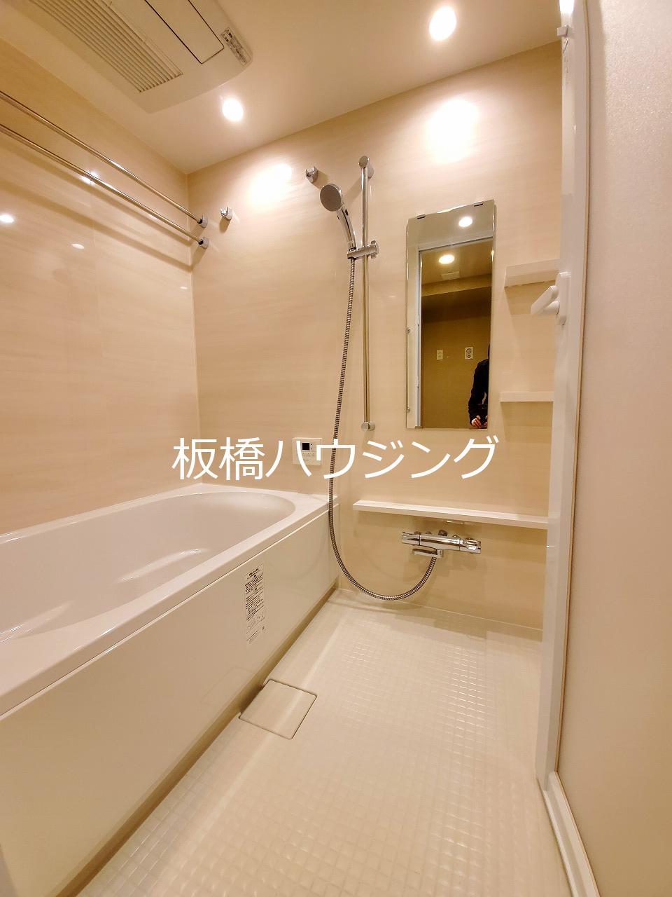 バス・シャワールーム