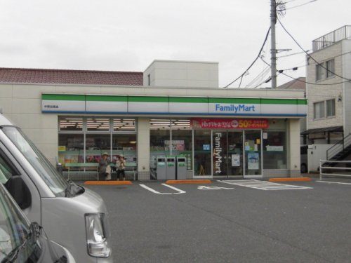 コンビニ　ファミリーマート 中野白鷺店（コンビニ）まで260m
