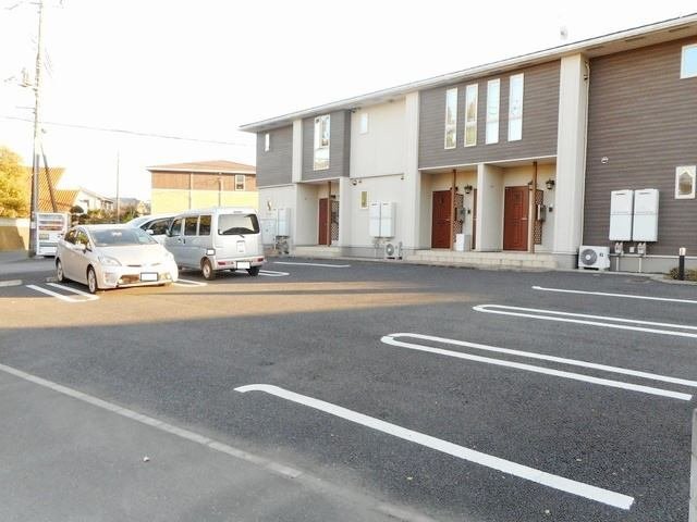 駐車場　駐車場完備です