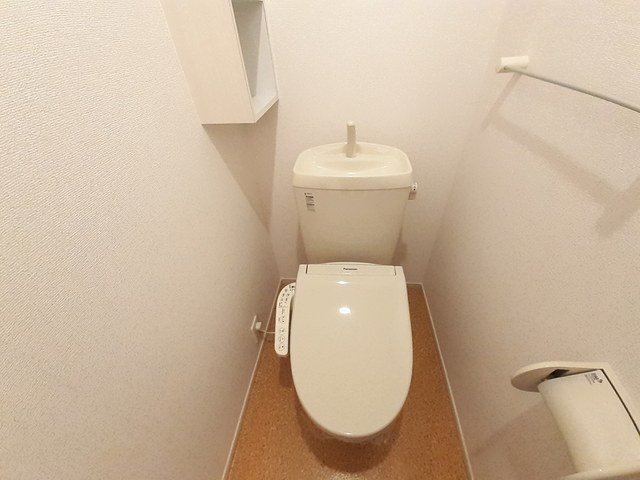 トイレ　コンパクトで使いやすいトイレです