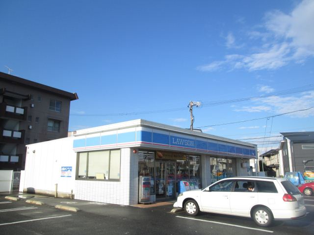 コンビニ　ローソン（コンビニ）まで640m