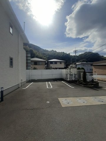 駐車場　駐車スペースもあります