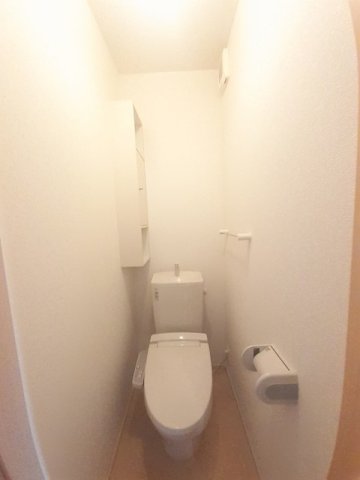 トイレ　落ち着いたトイレです