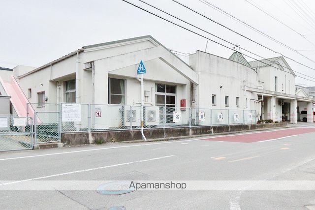 幼稚園・保育園　徳島市立名東保育所（幼稚園・保育園）まで405m