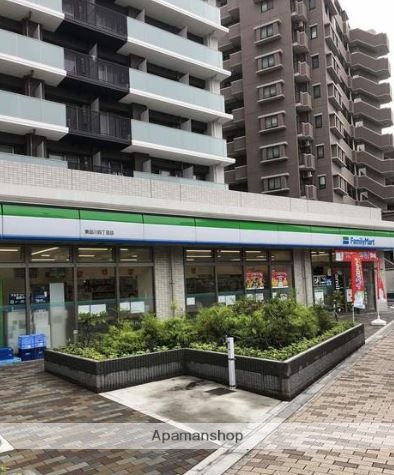 コンビニ　ファミリーマート東品川店（コンビニ）まで332m