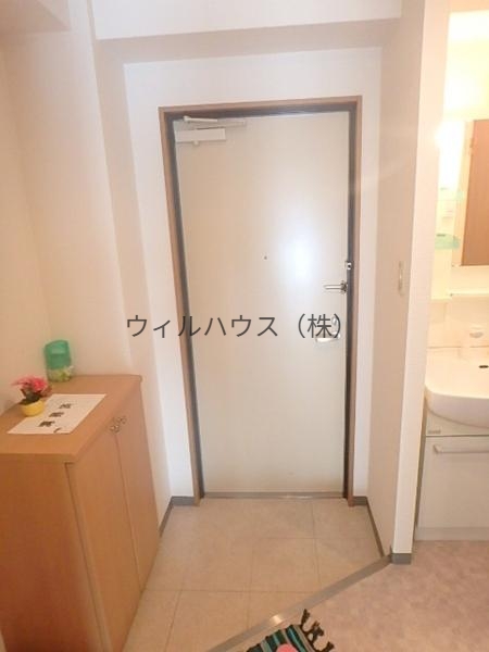 玄関　シューズボックスあり！