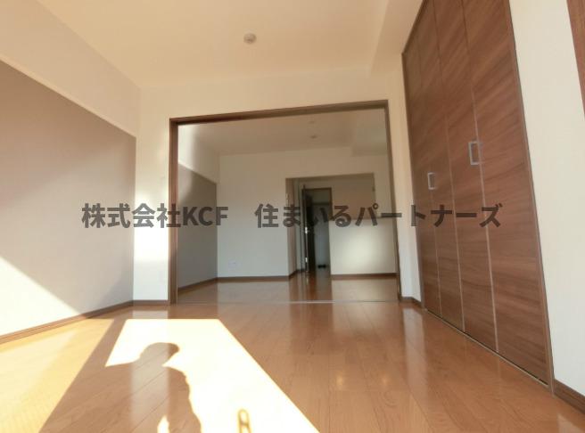 その他部屋・スペース　落ち着いて過ごせるお部屋なので、寝室にいかがでしょうか