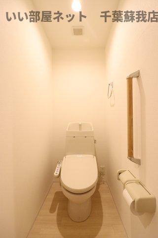 トイレ　落ち着いたトイレです
