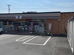 コンビニ　セブンイレブン 日野豊田3丁目店（コンビニ）まで150m