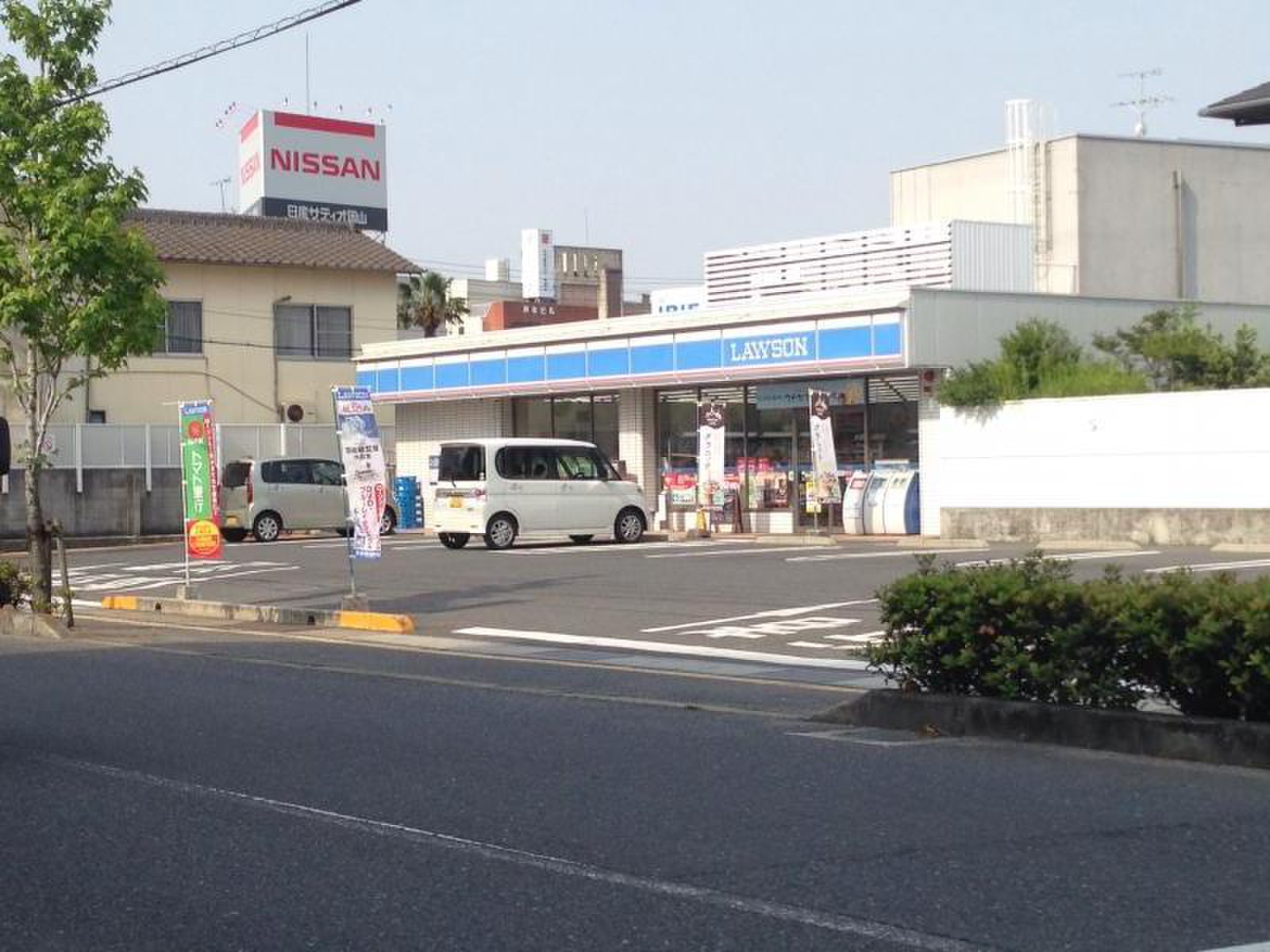 コンビニ　ローソン岡山門田屋敷店（コンビニ）まで463m