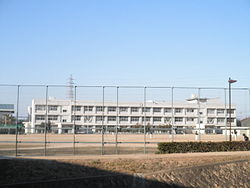 中学校　播磨町立播磨中学校（中学校）まで1707m