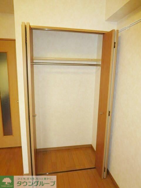 収納　同じ間取りの別部屋写真