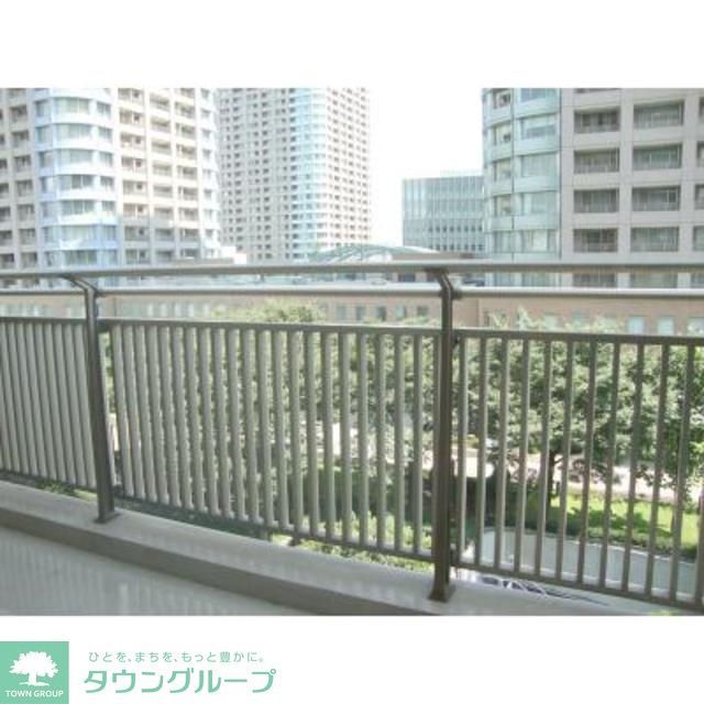 バルコニー　※写真は同タイプ住戸です。