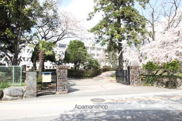 高校・高専　有馬高等学校定時制（高校・高専）まで351m